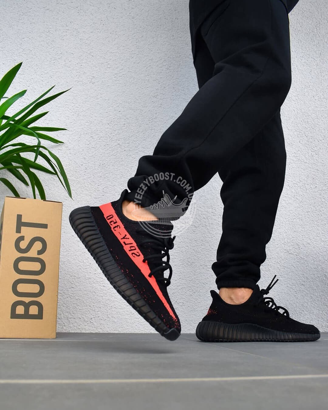 Yeezy Boost 350 V2 ブラック/レッド　26㎝ adidas Yeezy Boost 350 V2 Black Red イージーブースト350V2