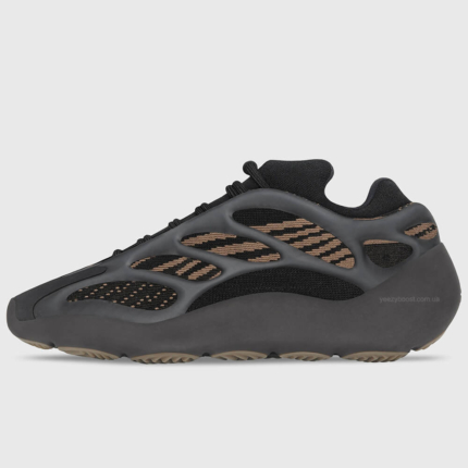adidas-yeezy-700-v3-clay-brown-1