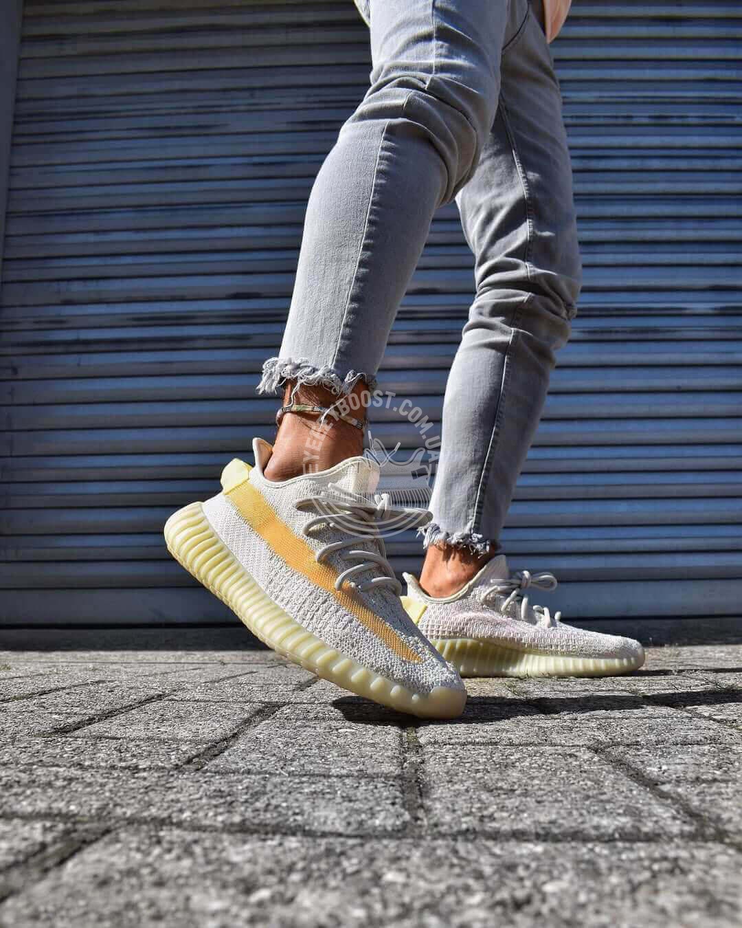 美品　adidas YEEZY BOOST 350 Ｖ2 Adidas Yeezy Boost 350 V2 