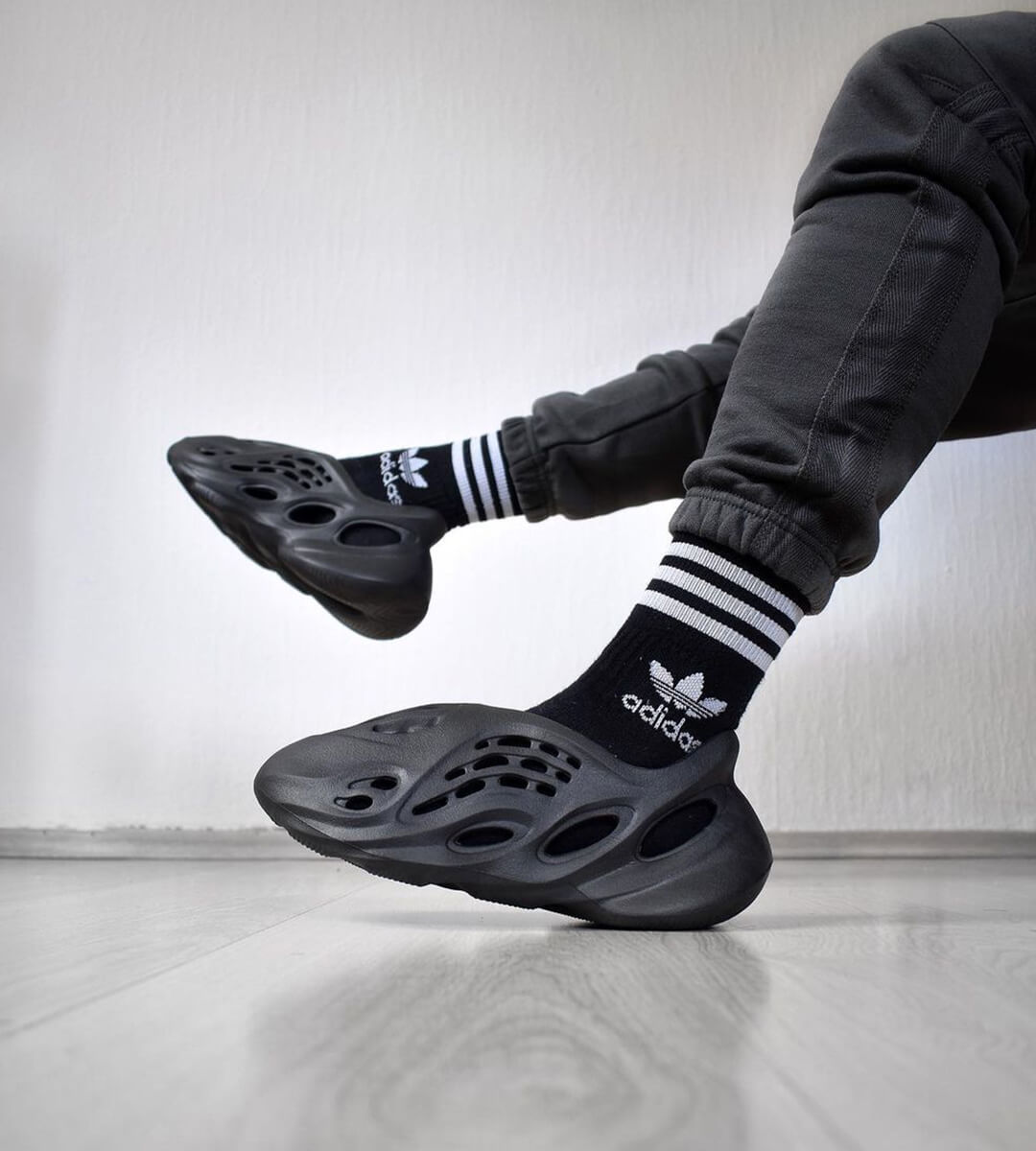 ◆送料無料◆ADIDAS YEEZY FOAM RUNNER◆ユニセックス◆ 楽天市場】アディダス Yeezy Foam Runner ユニセックス ONYX