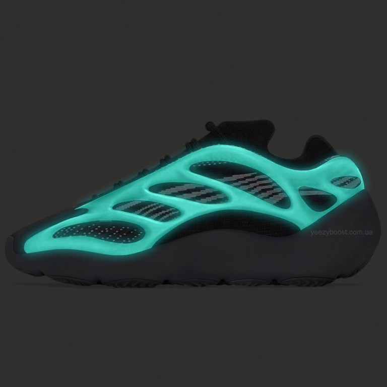 Yeezy 700 cheap adidas brillantini